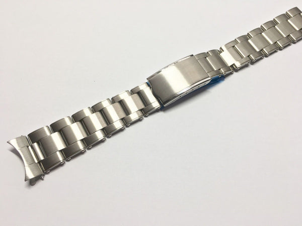 Oyster rivet style stainless steel bracelet for a watch – ALPHA EUROPE